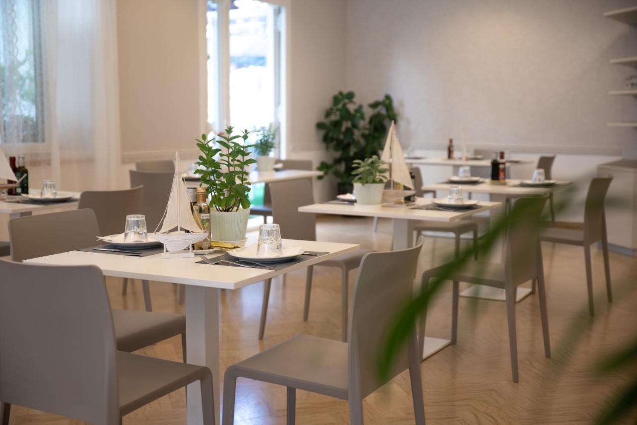 Hotel San Gottardo Riccione Zewnętrze zdjęcie